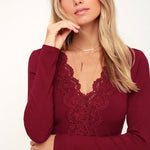 Aoife bodysuit met lange mouwen en V-hals – Stijlvol en veelzijdig damesondergoed met een flatterende pasvorm, perfect voor casual en formele looks, met zachte en ademende stof voor ultiem comfort.