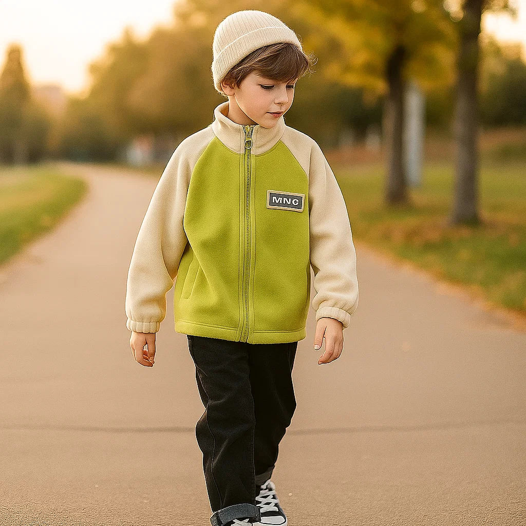 CozyWool kids lamswollen vest – zachte, warme stof, comfortabele pasvorm en ideaal voor isolatie tijdens koude dagen.