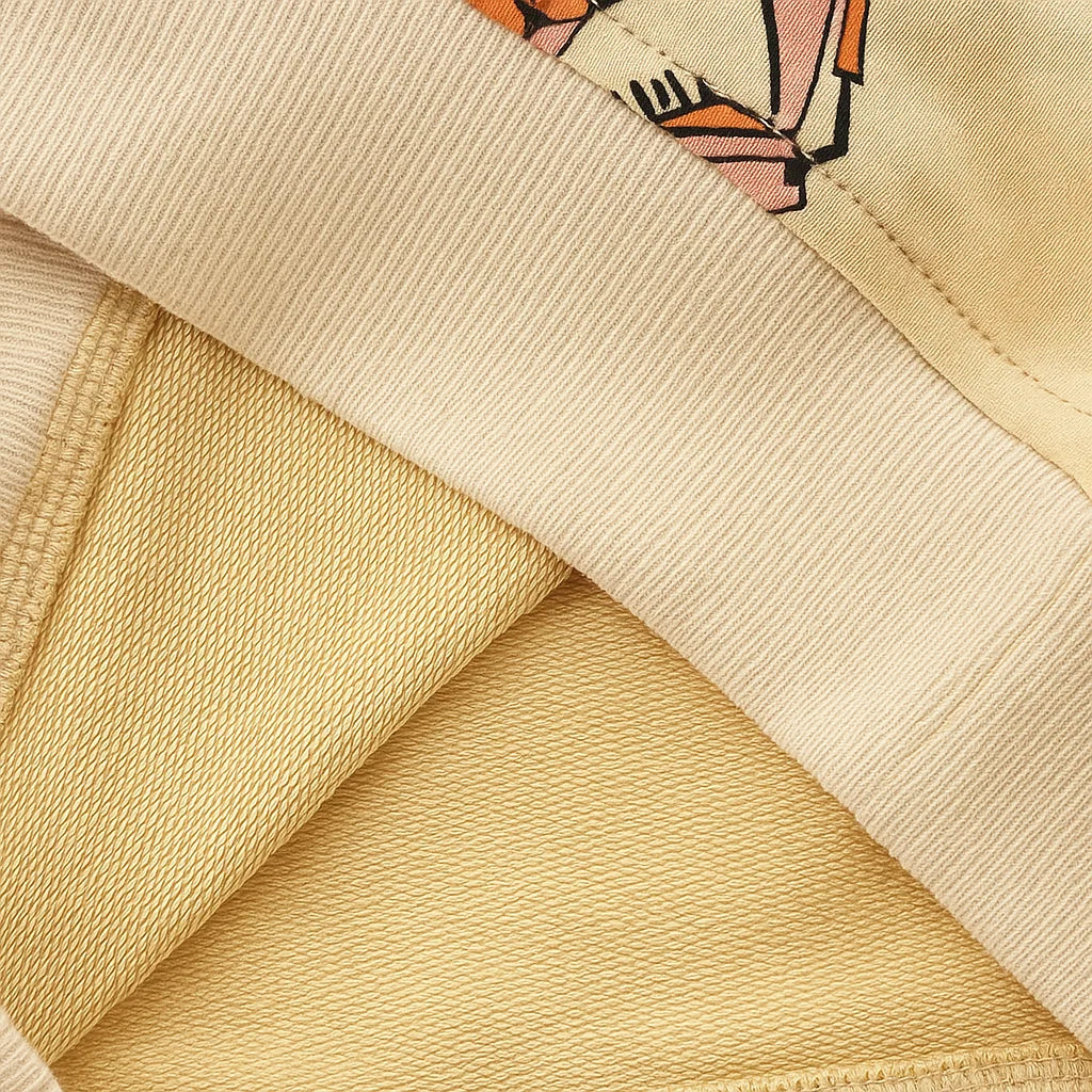 MiniBuilder sweater voor kinderen met bouwvoertuigen print, gemaakt van zachte en comfortabele stof – ideale trui voor dagelijks gebruik en speelse avonturen.