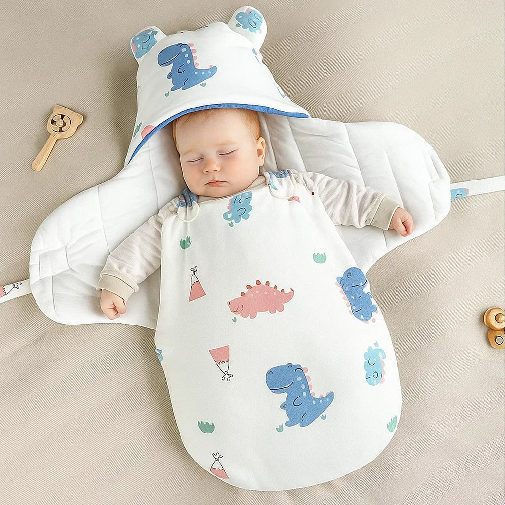 CuddleNest katoenen babywikkeldeken – zachte, ademende stof, ideale pasvorm voor veilig inbakeren en comfortabel slapen.