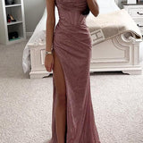 Elegante Strapless Maxi Jurk met Split en Aansluitende Pasvorm
