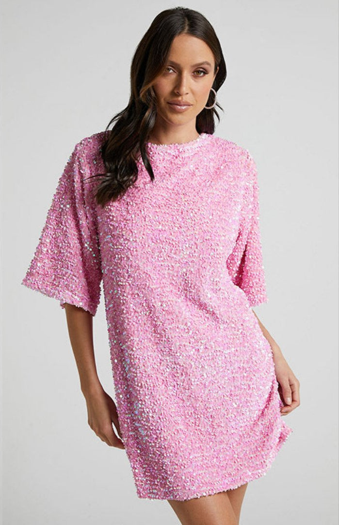 Selina glamoureuze mini jurk voor dames – elegante en flatterende pasvorm van luxe stof, perfect voor feestjes, avondjes uit en speciale gelegenheden.