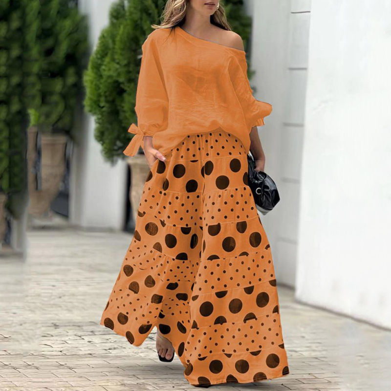 Maëlle - Tweedelig Pak met Stippen – Trendy Damesoutfit met Luchtige Stof, Elegante Stippenprint, Comfortabele Pasvorm en Modieuze Look voor Zomer en Lente.