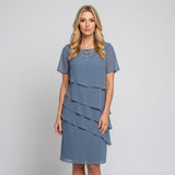 Elegante Midi Jurk met Gelaagde Details