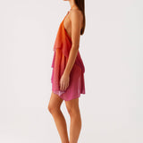 Halter Mini Jurk met Gelaagde Chiffon Overlay