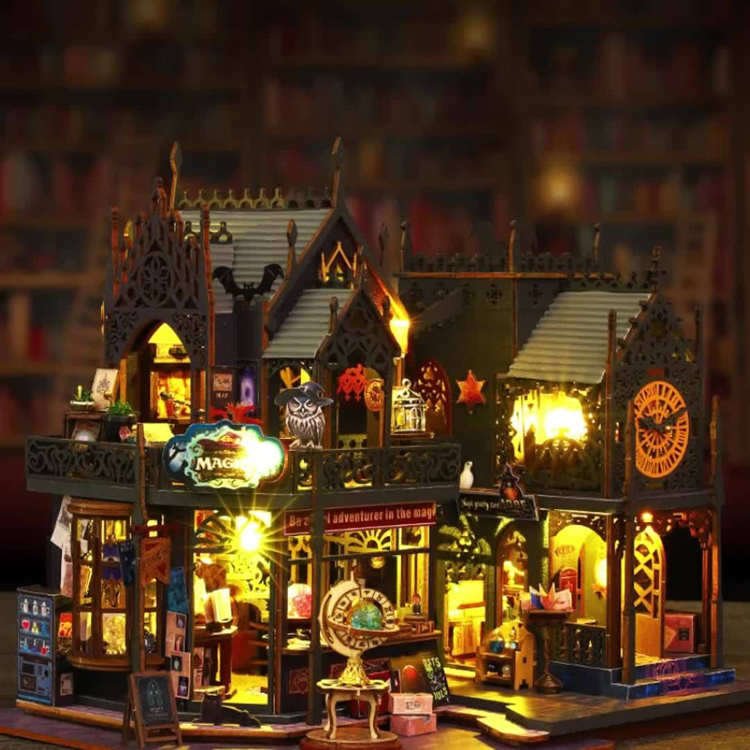 Betoverend Boekenhuis 3D houten puzzel met magische LED-verlichting – educatief en creatief speelgoed dat motoriek en fantasie stimuleert bij kinderen.