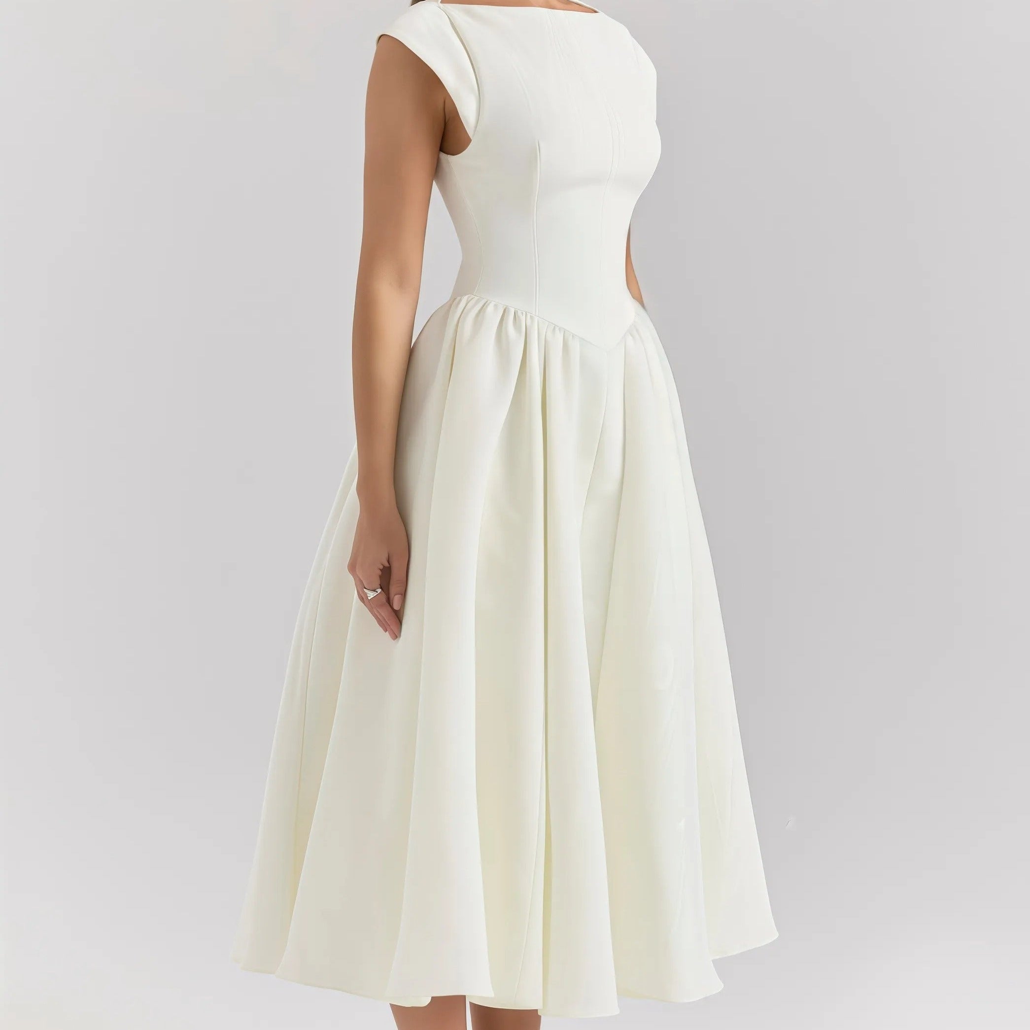 Elegante Midi Jurk met A Lijn en Minimalistisch Design