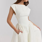 Elegante Midi Jurk met A Lijn en Minimalistisch Design