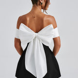 Off-Shoulder Mini Jurk met Strikdetail