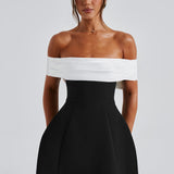 Off-Shoulder Mini Jurk met Strikdetail