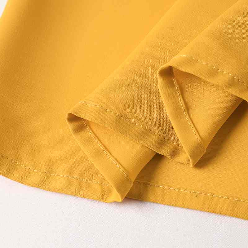 Elegante dames blouse met kanten mouwen – verfijnde en vrouwelijke uitstraling, perfect voor formele gelegenheden, kantooroutfits of stijlvolle avondlooks.