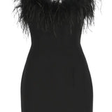 Mini Jurk met Veerafwerking en Off-Shoulder Halslijn