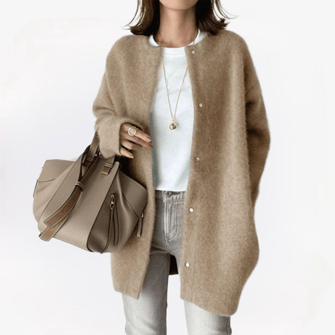 Esmee trendy damesvest – zachte en comfortabele cardigan met modern design, perfect voor casual outfits en stijlvolle laagjes.