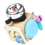 BusyCube educatief speelgoed voor onderweg – compacte en interactieve speelset die motoriek, concentratie en creativiteit van kinderen stimuleert tijdens reizen of onderweg.
