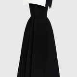Elegante Off Shoulder Midi Jurk met Contrast Design