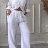 Tweedelige Set met Knoopblouse en Wijde Broek