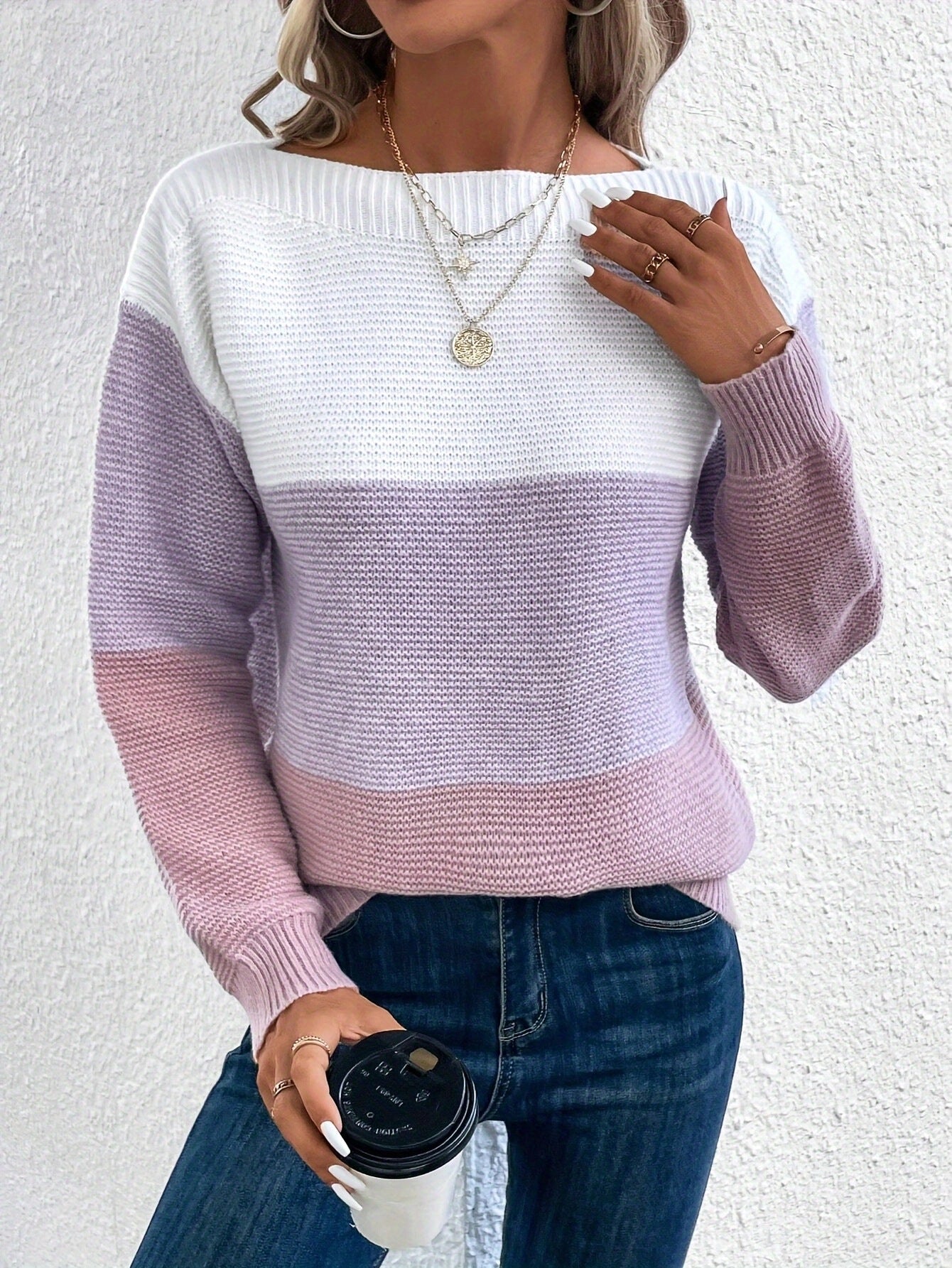 Trendy gebreide damestrui – model 'Evora' in een stijlvol patroon, ideaal voor herfst en winter.