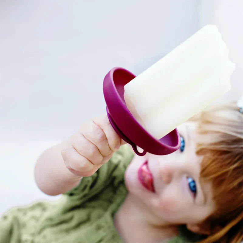 MiniFrost siliconen ijs houder voor kinderen – veilige en duurzame ijsvormpjes, kleurrijk en gemakkelijk te gebruiken voor plezierige en gezonde ijsjes thuis.