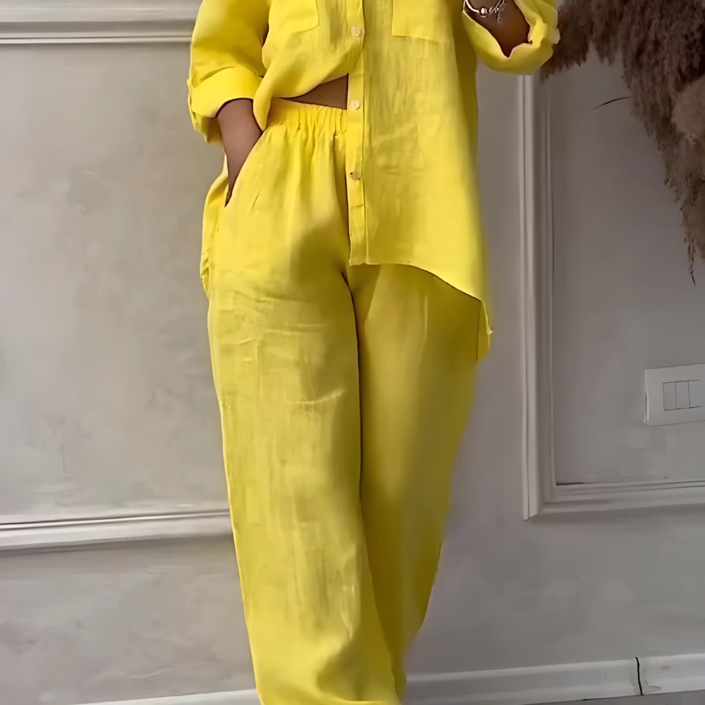 Tweedelige Set met Knoopblouse en Wijde Broek