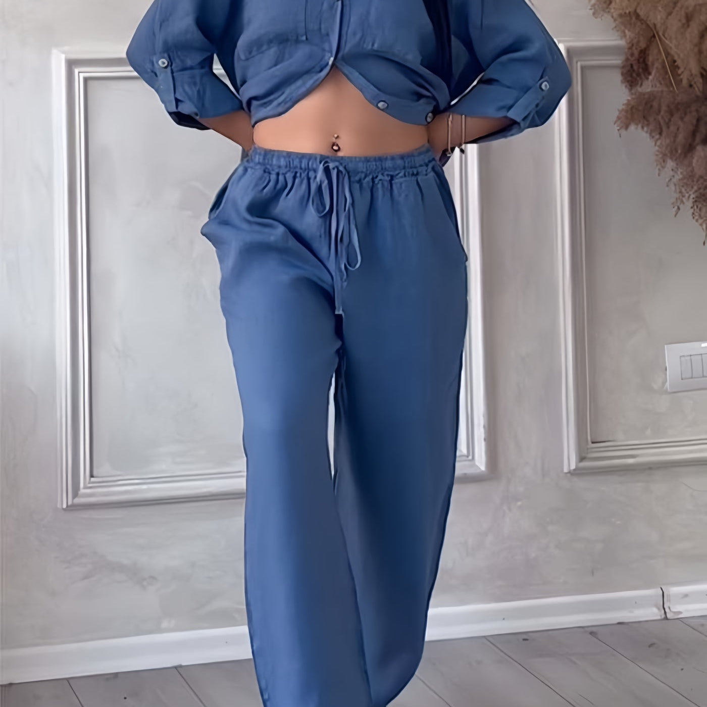 Tweedelige Set met Knoopblouse en Wijde Broek