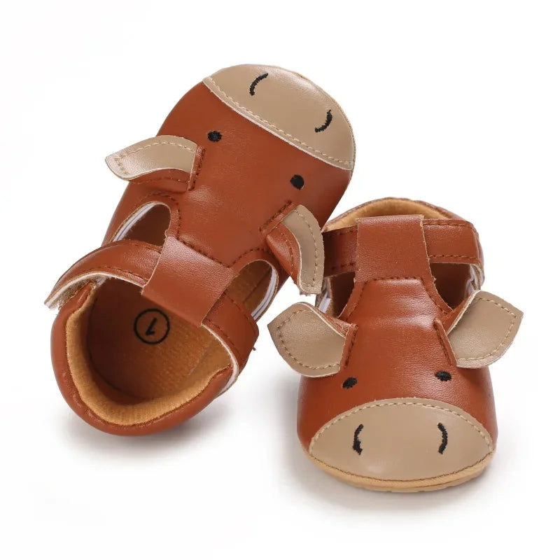 LittleSteps babyschoentjes met dierenprint – zachte, comfortabele en veilige schoentjes voor kleine voetjes, ideaal voor dagelijks gebruik en speelse momenten.