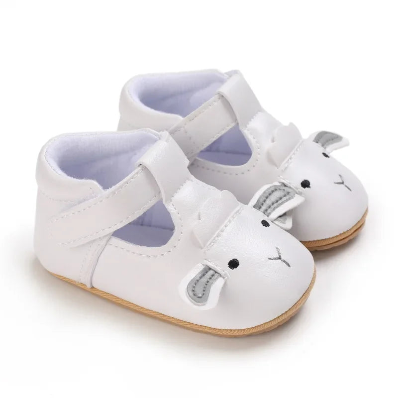 LittleSteps babyschoentjes met dierenprint – zachte, comfortabele en veilige schoentjes voor kleine voetjes, ideaal voor dagelijks gebruik en speelse momenten.