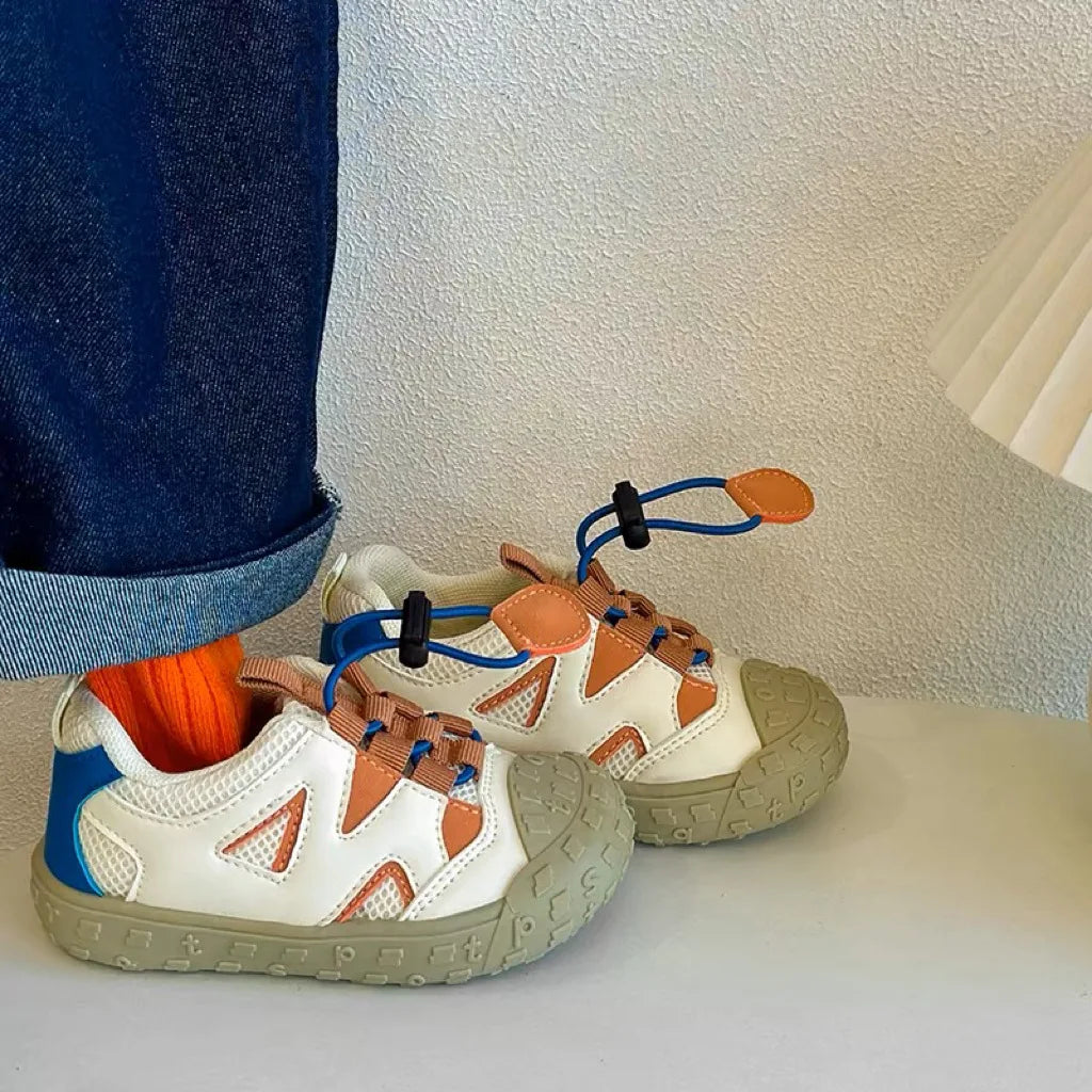LittleSteps stoere sneakers voor actieve kinderen – comfortabele en duurzame schoenen met stevige zool, perfect voor dagelijks gebruik en buitenspelen.