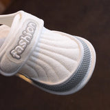HappyFeet baby zomersandalen – lichtgewicht, ademend materiaal met antislipzool voor veilige en comfortabele eerste stapjes.