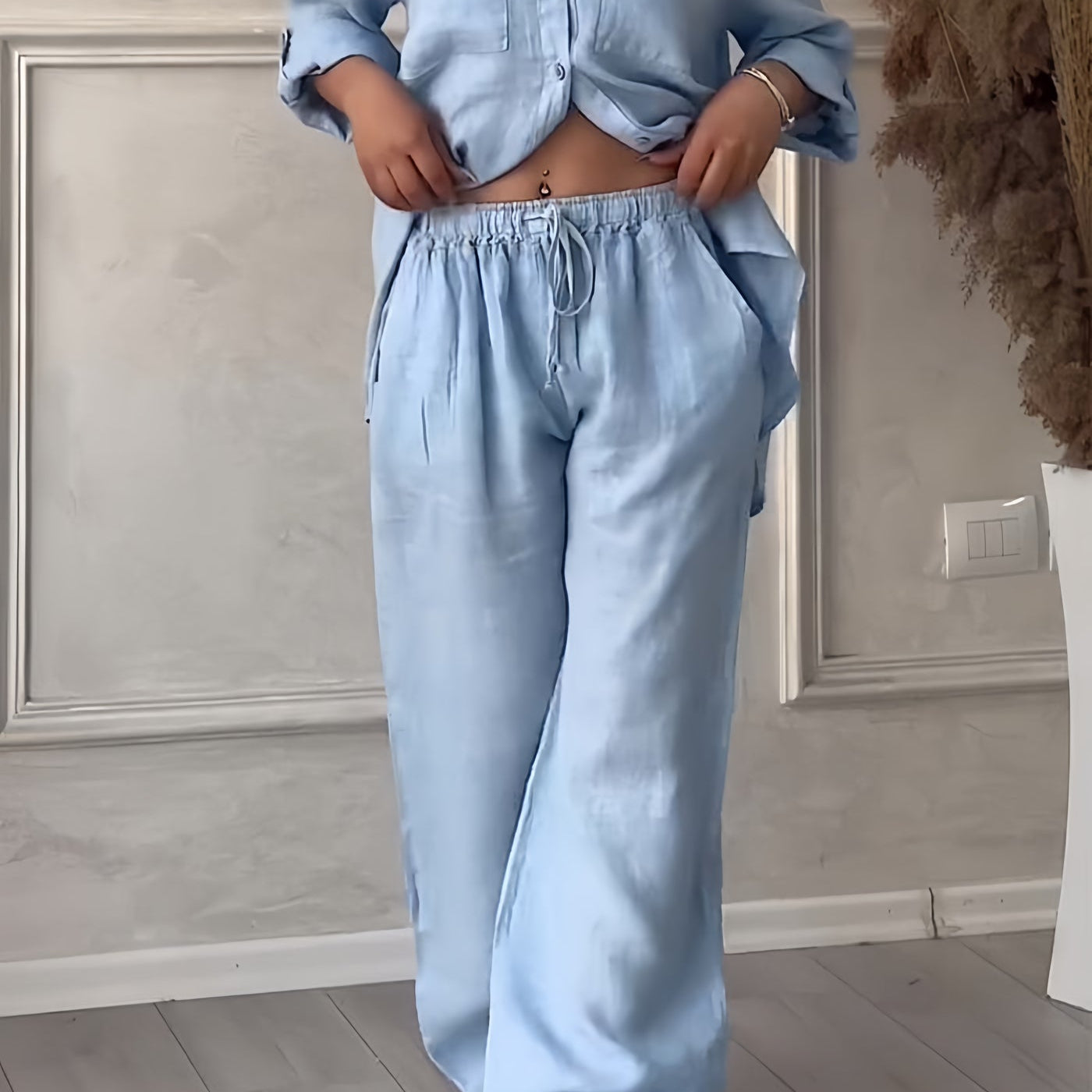 Tweedelige Set met Knoopblouse en Wijde Broek