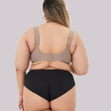 Beugelloze dames BH in diverse kleuren – zachte stof, comfortabele pasvorm en optimale ondersteuning voor dagelijks gebruik.