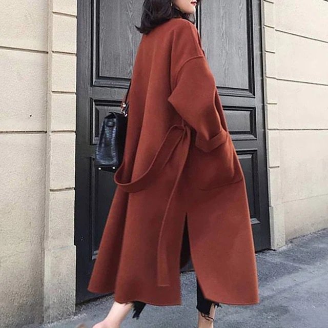 Luxe lange trenchcoat van kasjmier – Elegante damesjas met een tijdloze snit, zachte premium stof en een stijlvolle uitstraling.