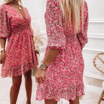 Lily damesjurk met bloemenprint – Vrouwelijke jurk met levendige bloemenprint, perfect voor een frisse en stijlvolle look.