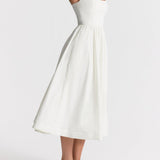 Romantische Strapless Midi Jurk met Zwierige Rok