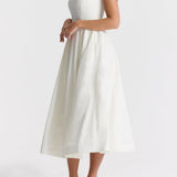 Romantische Strapless Midi Jurk met Zwierige Rok