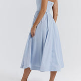 Romantische Strapless Midi Jurk met Zwierige Rok