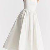 Romantische Strapless Midi Jurk met Zwierige Rok