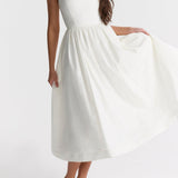 Romantische Strapless Midi Jurk met Zwierige Rok