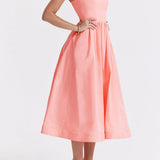 Romantische Strapless Midi Jurk met Zwierige Rok
