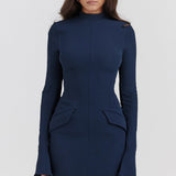 Amara elegante avondjurk voor dames – vloeiende, luxe stof met flatterend silhouet, perfect voor feesten, bruiloften en speciale gelegenheden.