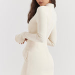 Amara elegante avondjurk voor dames – vloeiende, luxe stof met flatterend silhouet, perfect voor feesten, bruiloften en speciale gelegenheden.
