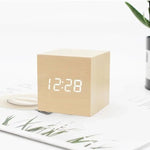 CubeClock vierkante LED wekker – slimme functies, modern design en helder display voor eenvoudig gebruik en tijdbeheer.