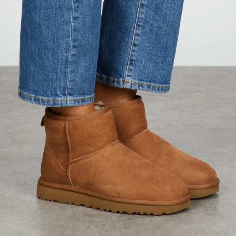 Bianca dames snowboots halfhoog in diverse kleuren – waterafstotend materiaal, warme voering en comfortabele pasvorm voor winterdagen.
