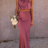 Elegante Satijnen Maxi Jurk met Hoge Hals en Mouwloos Design