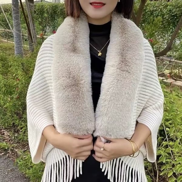 Eenvoudige, modieuze en elegante sjaals – het ideale accessoire voor elke gelegenheid. Voeg stijl en warmte toe aan je outfit met deze veelzijdige sjaals.