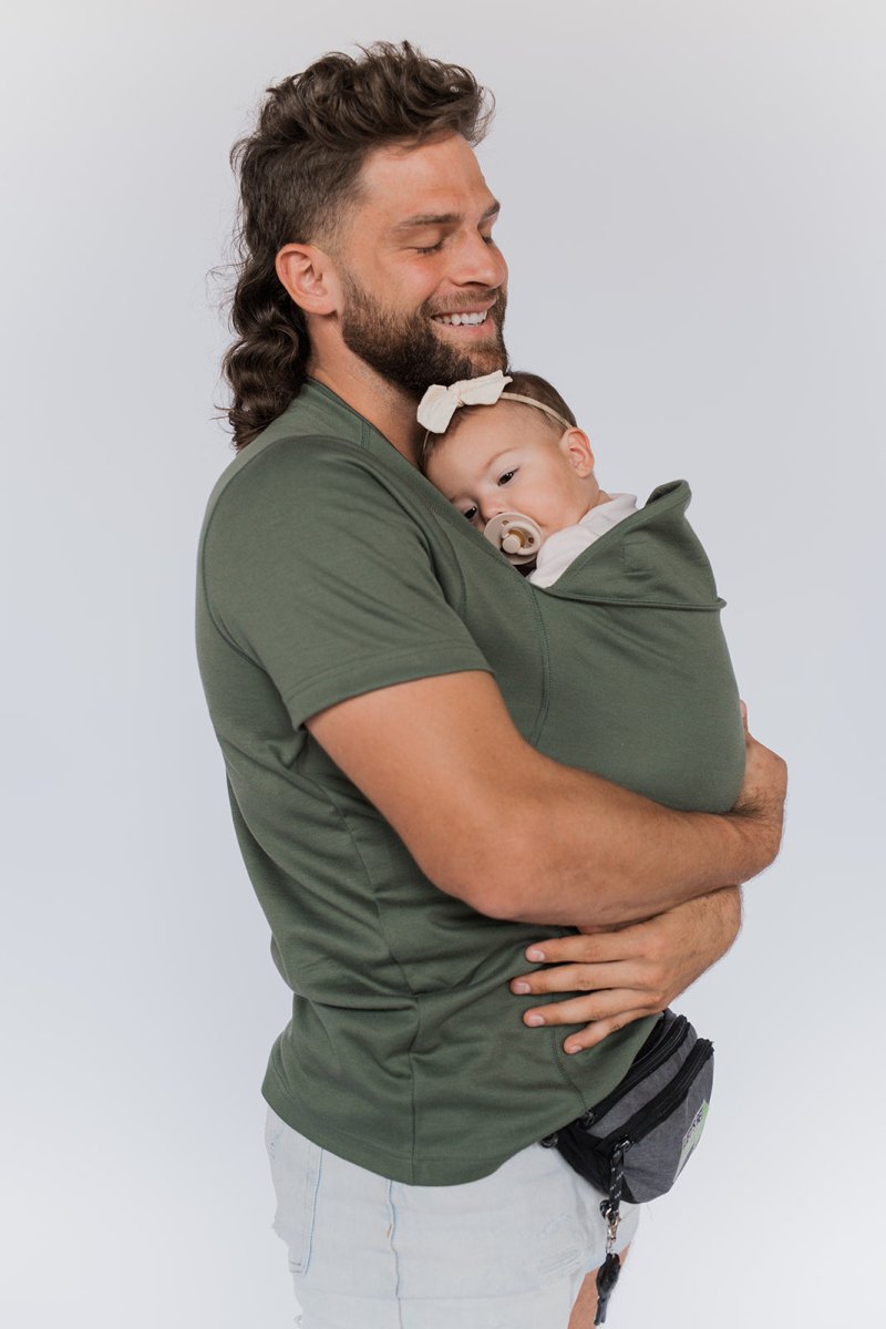 SnugNest draagshirt – innovatief unisex shirt dat ouder en baby dichtbij houdt, ergonomisch design van ademende stof voor comfort en bonding.