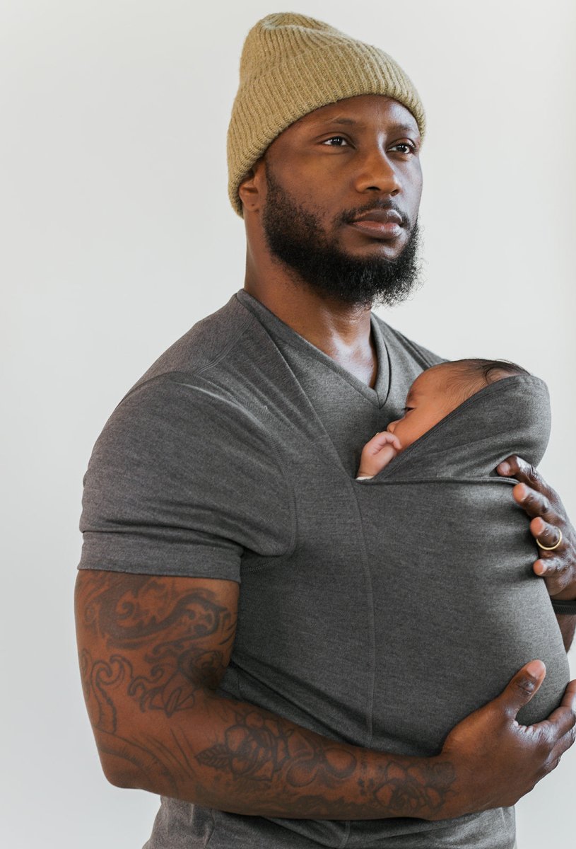 SnugNest draagshirt – innovatief unisex shirt dat ouder en baby dichtbij houdt, ergonomisch design van ademende stof voor comfort en bonding.