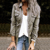 Lorena stijlvol spijkerjasje voor dames, met klassieke kraag, borstzakken en een moderne pasvorm – perfect voor casual en trendy looks.
