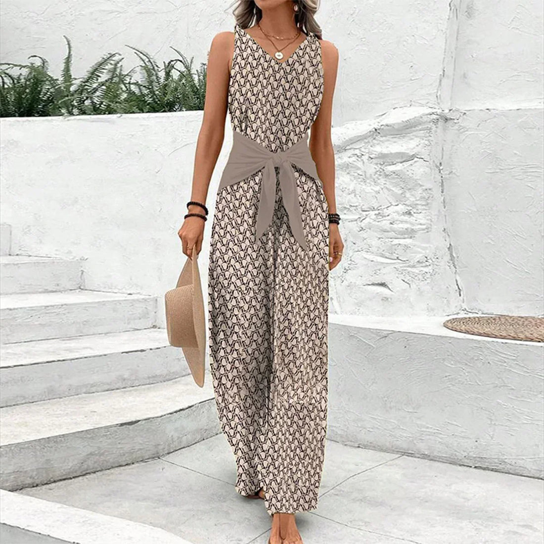 Elegante en comfortabele jumpsuit van zachte, ademende stof met flatterende pasvorm en tijdloos, stijlvol design.