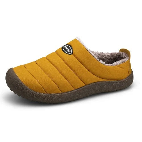 WarmStep herenpantoffels – gevoerde, zachte stof en comfortabele pasvorm voor warme voeten en ultiem draagcomfort.