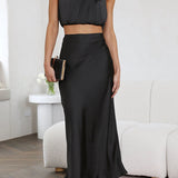 Elegante Satijnen Maxi Jurk met Hoge Hals en Mouwloos Design